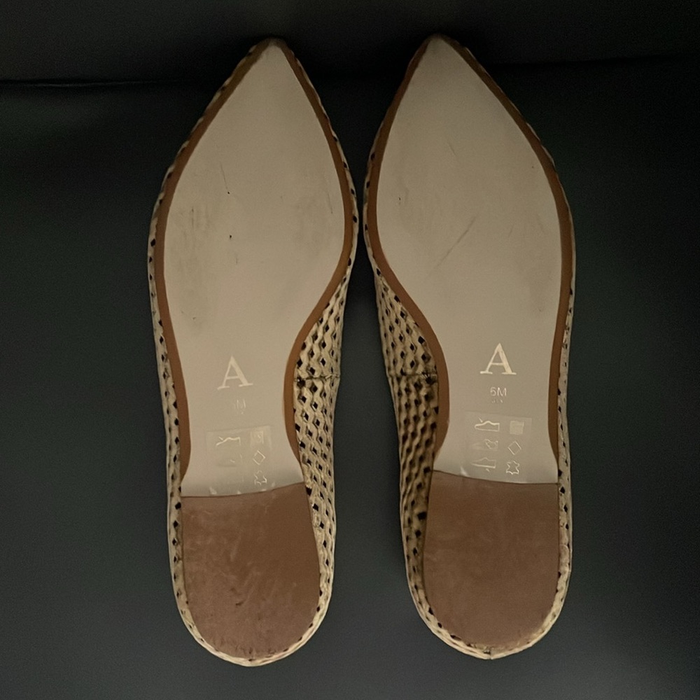 🌷5/$40. Anthropologie Luxe Gold Velvet Micro Dot Flats - Picture 6 of 8